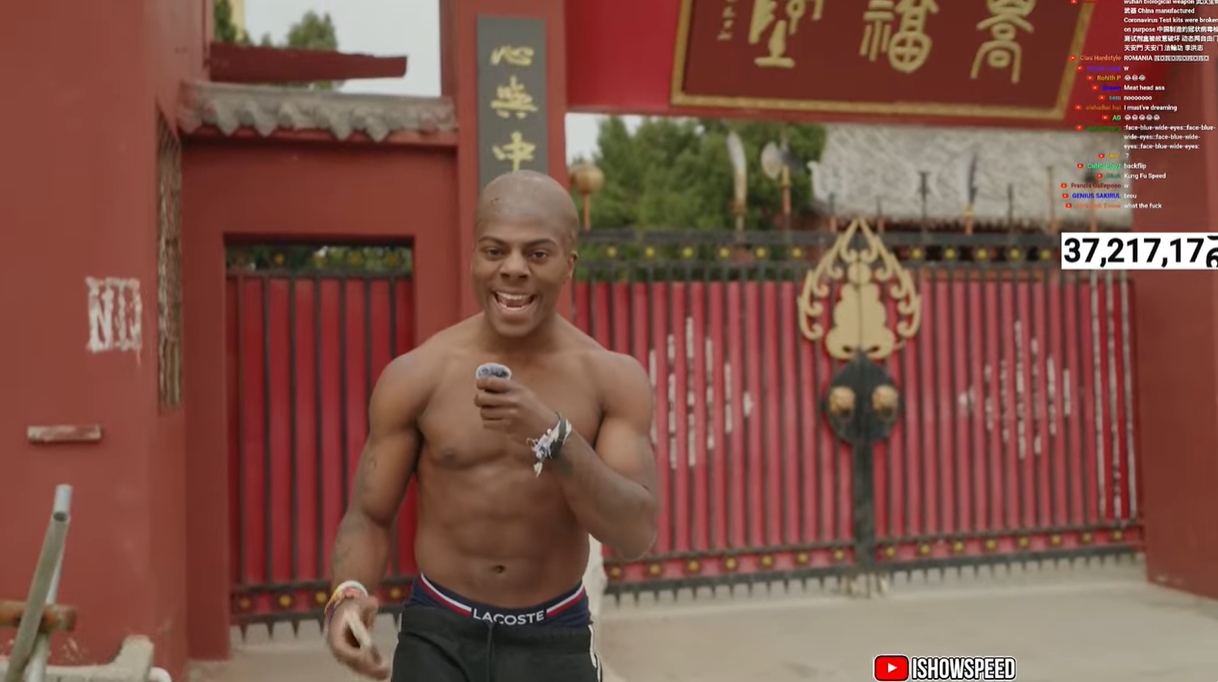 光頭造型！Speed中國(guó)行來(lái)到鄭州少林寺，上香拜佛學(xué)功夫
