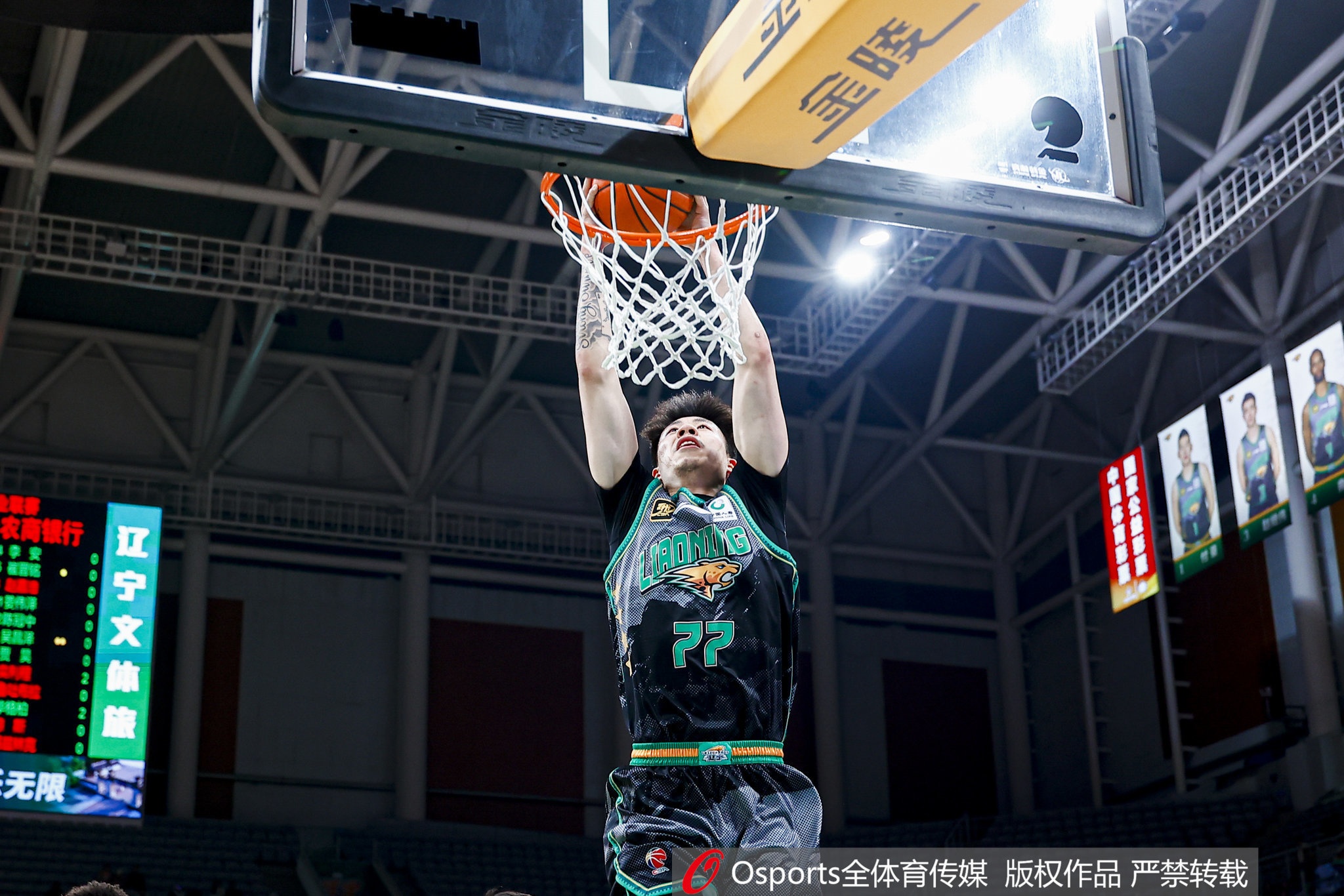合理且高效！張鎮(zhèn)麟出場24分鐘10中6得12分&送6助攻 正負值+28